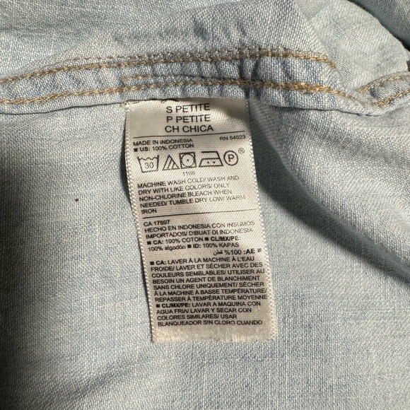 Light Blue Denim Button-Up Shirt - Picture 6 of 6